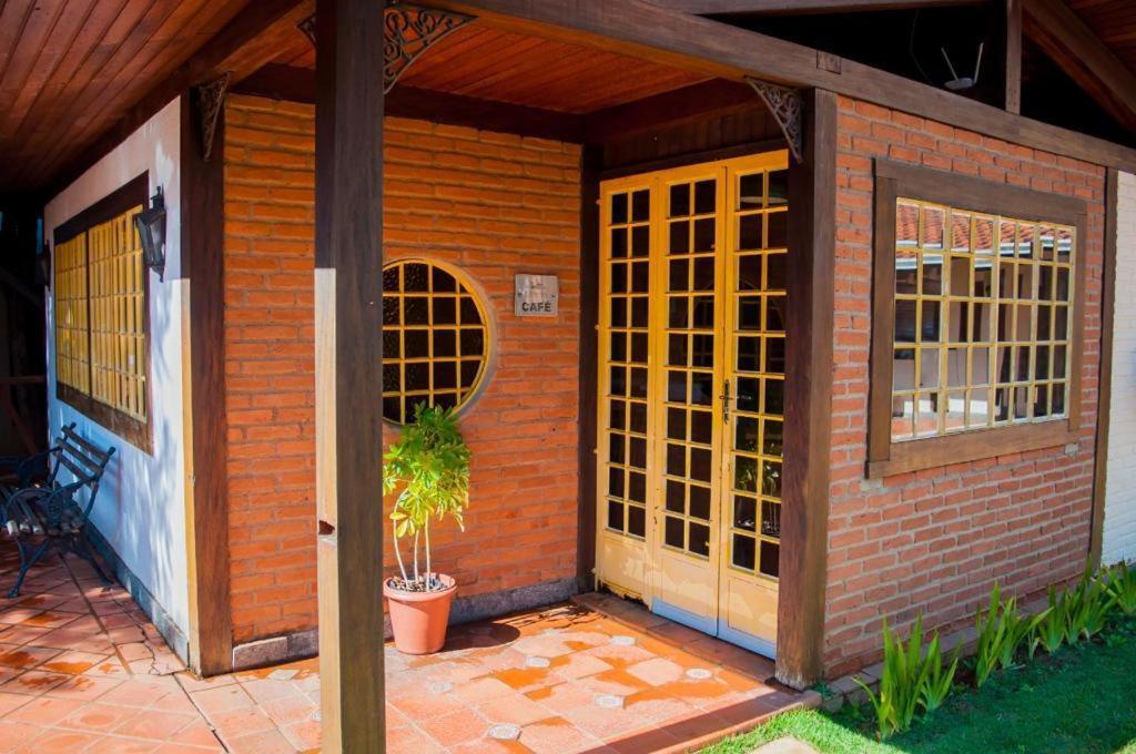 Galeria Hotel Pousada Жагуариуна Экстерьер фото